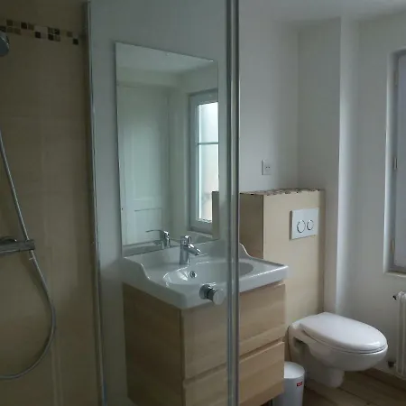 Le Charme A La Francaise