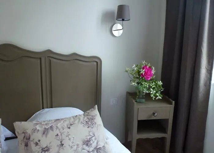 Le Charme A La Francaise * أونفلور